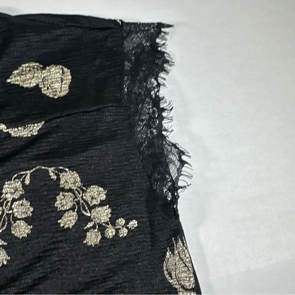 LuLaRoe elegant women’s size small black “SHEER” top With Gold Flowers - Picture 4 of 9